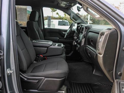 Used 2022 Chevrolet Silverado 1500 Custom image 16