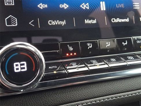 Used 2023 Chevrolet Colorado LT w/ LT Convenience Package II image 24