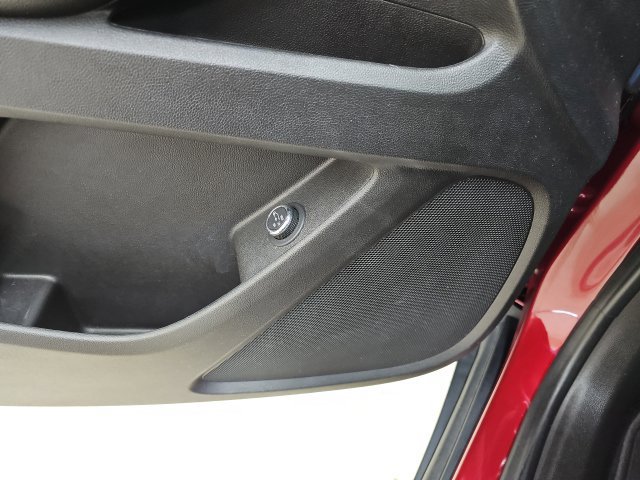 Used 2019 Chevrolet Traverse LT FWD image 29