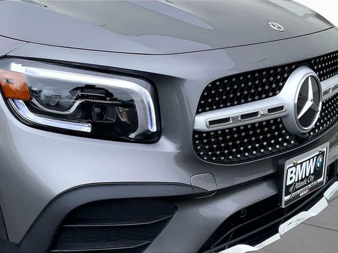 Used 2023 Mercedes-Benz GLB 250 4MATIC image 31