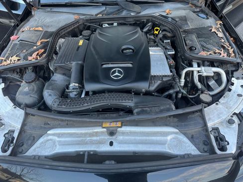 Used 2016 Mercedes-Benz C 300 Sedan image 17