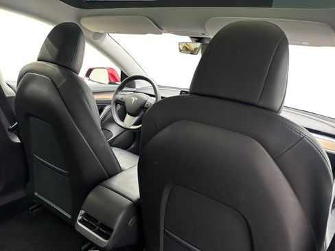 Used 2023 Tesla Model 3 Standard Range image 40