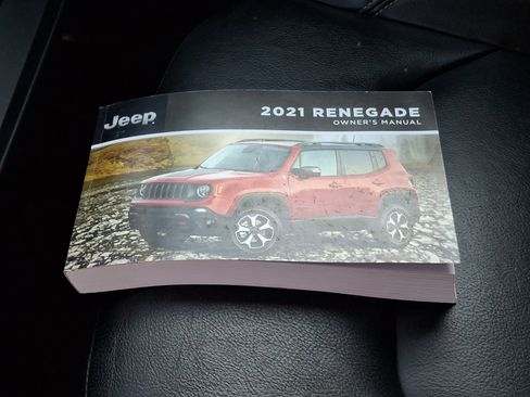 Used 2021 Jeep Renegade Limited image 26
