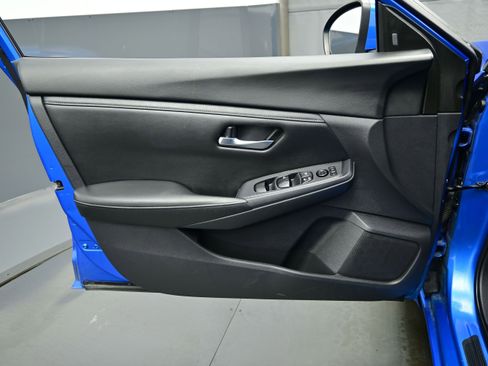 Used 2020 Nissan Sentra SV FWD image 9