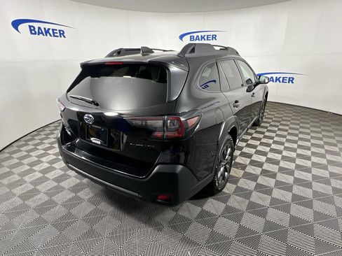 Used 2025 Subaru Outback Onyx Edition image 9
