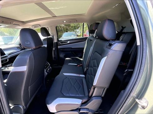 New 2026 Volkswagen Atlas Peak Edition AWD/4WD image 17