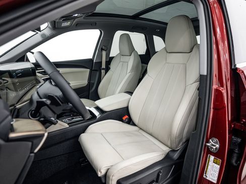 Certified 2025 Audi Q5 Premium Plus w/ Premium Plus image 15