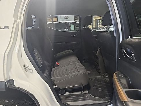 Used 2018 GMC Acadia SLE AWD/4WD image 34