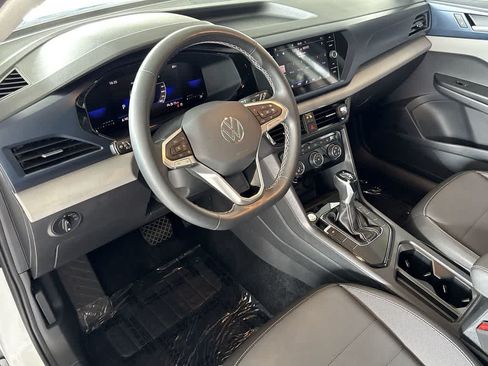 Certified 2023 Volkswagen Taos SE FWD image 13
