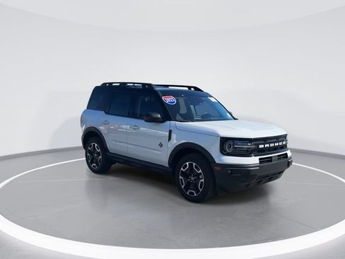 Certified 2023 Ford Bronco Sport Outer Banks w/ Tech Package AWD/4WD image 1