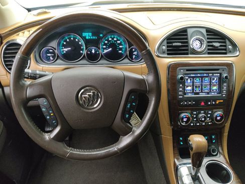 Used 2017 Buick Enclave Premium w/ Experience Buick Package FWD image 22