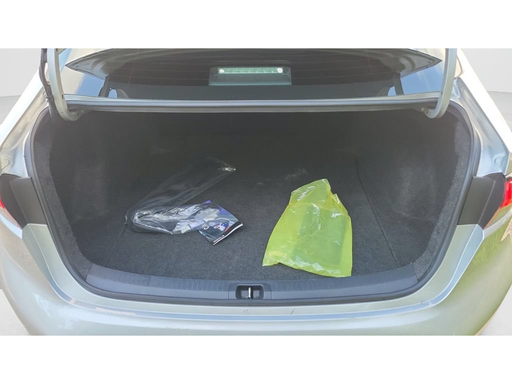 Certified 2025 Toyota Corolla SE FWD image 9