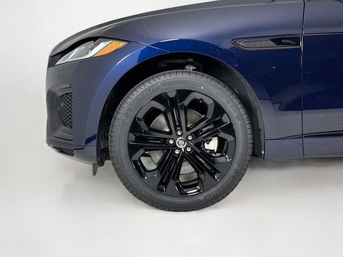 Certified 2025 Jaguar F-PACE R-Dynamic S AWD/4WD image 27