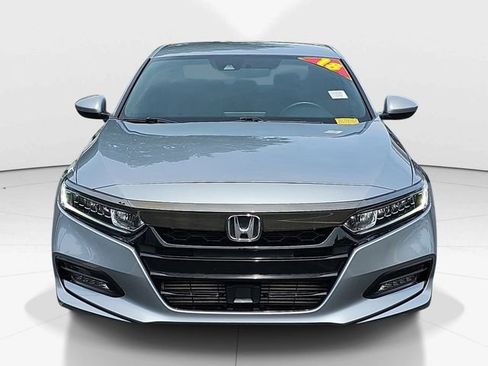 Used 2018 Honda Accord Sport image 8