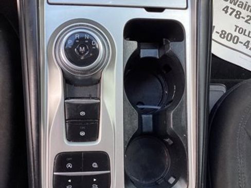 Used 2020 Ford Explorer XLT w/ Class III Trailer Tow Package image 10