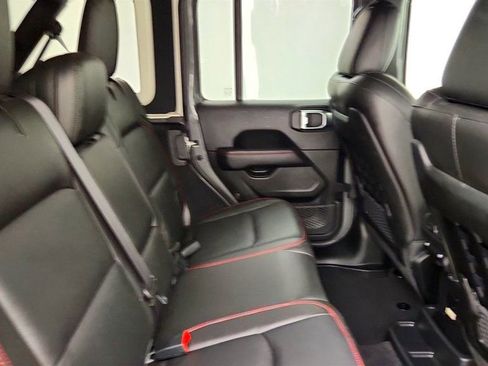 Used 2023 Jeep Wrangler Unlimited Rubicon AWD/4WD image 24