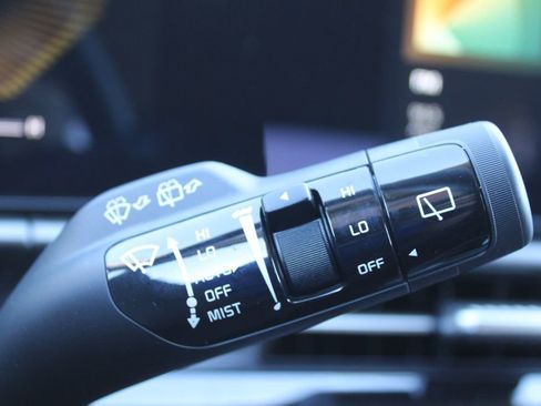 New 2026 Kia Sportage EX FWD image 32