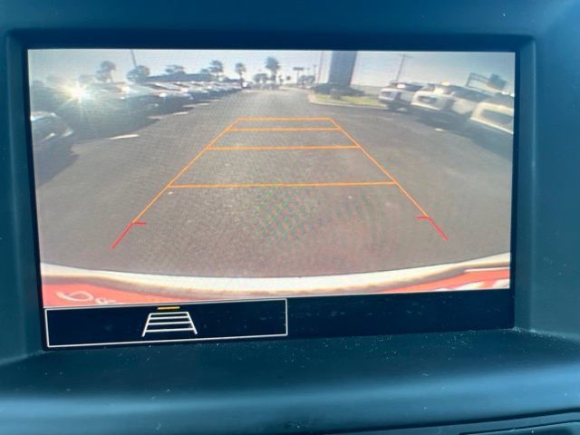 Used 2023 GMC Terrain SLE w/ Driver Convenience Package FWD image 13