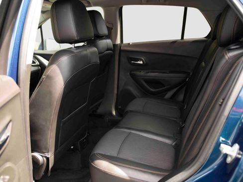 Used 2019 Chevrolet Trax LT w/ Driver Confidence Package AWD/4WD image 13