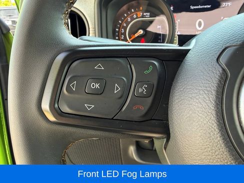 Certified 2025 Jeep Gladiator Sport AWD/4WD image 24