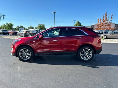 Used 2025 Cadillac XT5 Premium Luxury w/ Technology Package AWD/4WD image 9