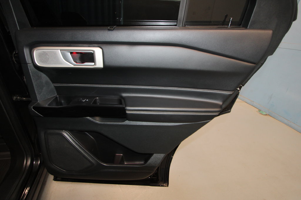 Used 2023 Ford Explorer ST w/ Equipment Group 401A AWD/4WD image 27