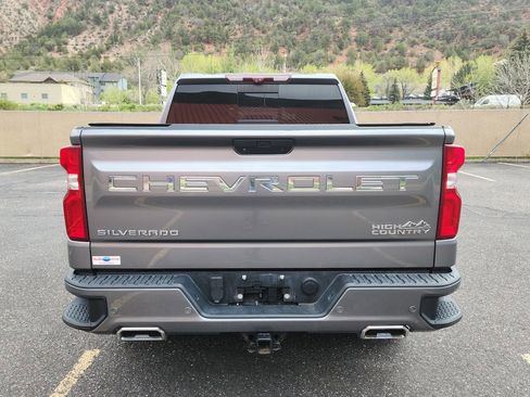 Used 2021 Chevrolet Silverado 1500 High Country w/ Technology Package AWD/4WD image 11