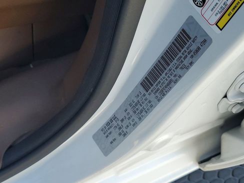 Used 2019 RAM 1500 Laramie image 50