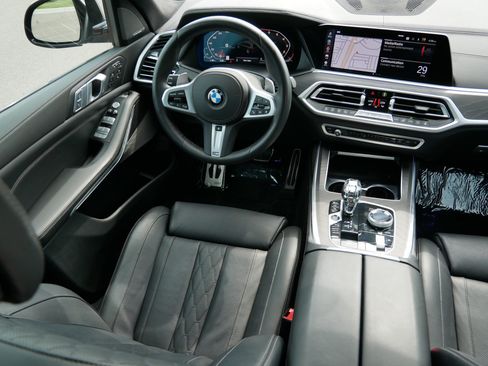 Used 2020 BMW X7 M50i w/ Executive Package AWD/4WD image 7