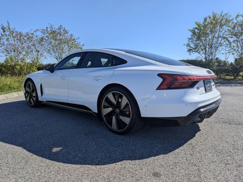 New 2026 Audi S e-tron GT Prestige image 4