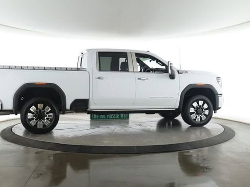 Used 2026 GMC Sierra 2500 Denali w/ Denali Reserve Package AWD/4WD image 6