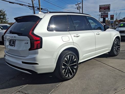New 2026 Volvo XC90 B6 Ultra w/ Lounge Package image 12