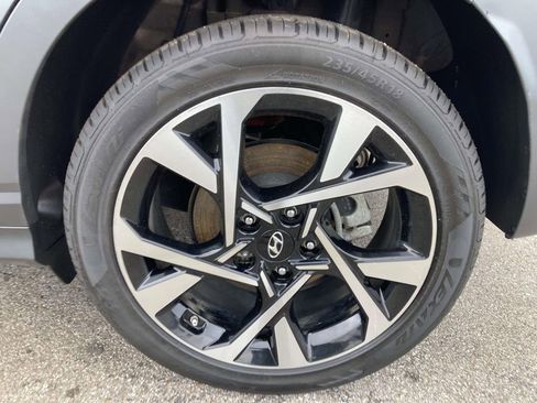 Used 2022 Hyundai Kona Limited FWD image 13