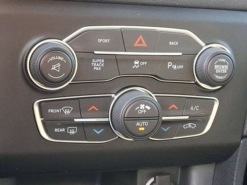 Used 2016 Dodge Charger R/T Scat Pack w/ Driver Confidence Group image 17