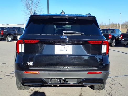 New 2026 Ford Explorer ST-Line RWD image 4