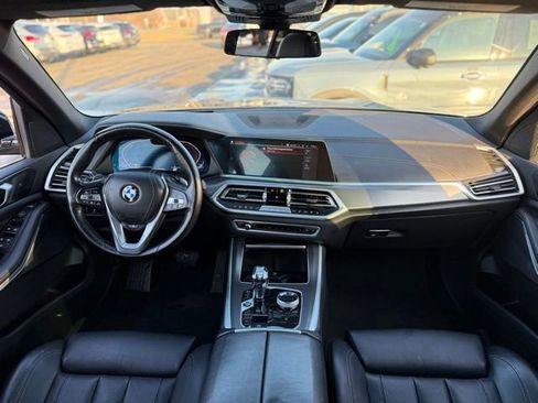 Used 2022 BMW X5 xDrive40i AWD/4WD image 2
