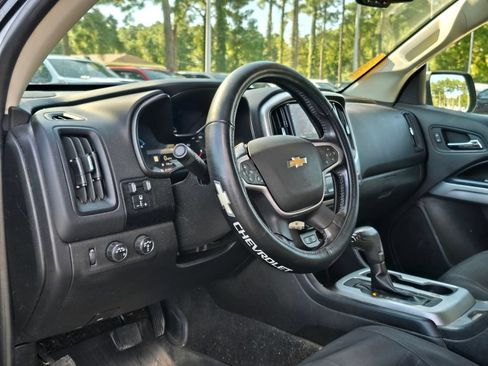 Certified 2020 Chevrolet Colorado ZR2 w/ ZR2 Midnight Special Edition AWD/4WD image 12