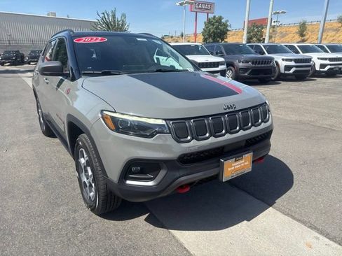 Certified 2022 Jeep Compass Trailhawk w/ Trailhawk Elite Group AWD/4WD image 8