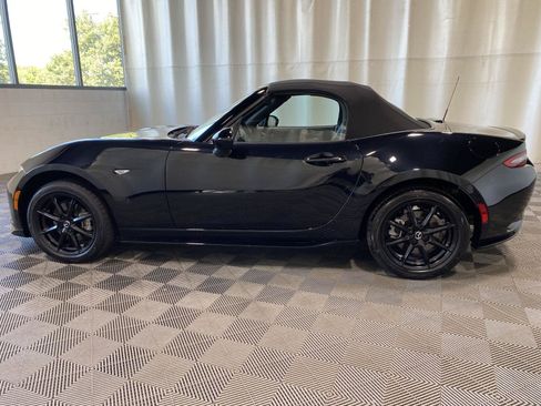 Certified 2025 MAZDA MX-5 Miata Sport w/ Appearance Package RWD image 4