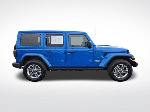 Used 2021 Jeep Wrangler Unlimited Sahara AWD/4WD image 2