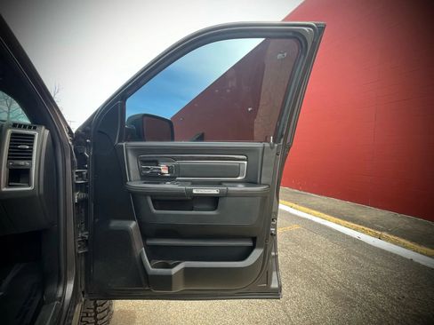 Used 2017 RAM 1500 Limited AWD/4WD image 25