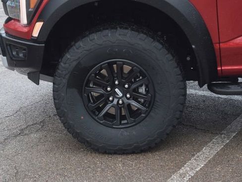 Used 2024 Ford F150 Raptor AWD/4WD image 32