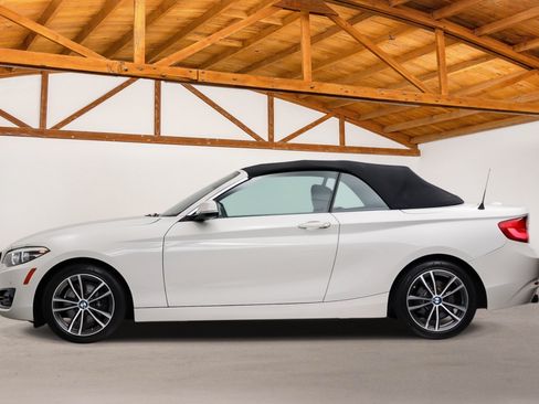 Used 2019 BMW 230i Convertible w/ Convenience Package RWD image 4