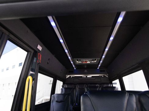 Used 2019 Mercedes-Benz Sprinter 3500 image 50