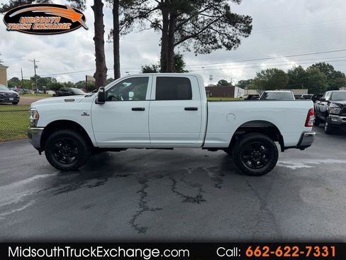 Used 2024 RAM 2500 Tradesman w/ Chrome Appearance Group AWD/4WD image 1