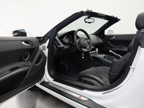 Used 2014 Audi R8 V8 AWD/4WD image 22