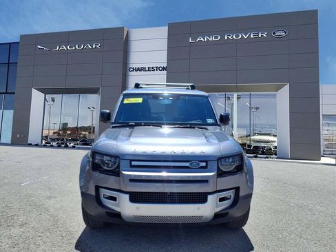 Used 2020 Land Rover Defender 110 SE AWD/4WD image 8