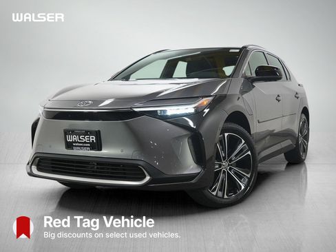 Used 2024 Toyota bZ4X Limited image 1