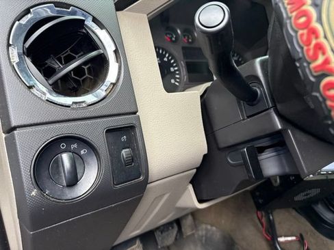 Used 2010 Ford F250 4x4 SuperCab Super Duty image 9