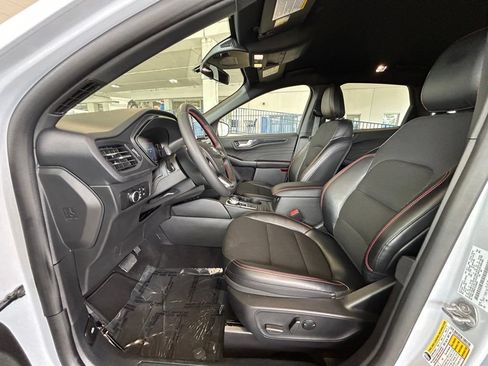 Certified 2026 Ford Escape ST-Line FWD image 11